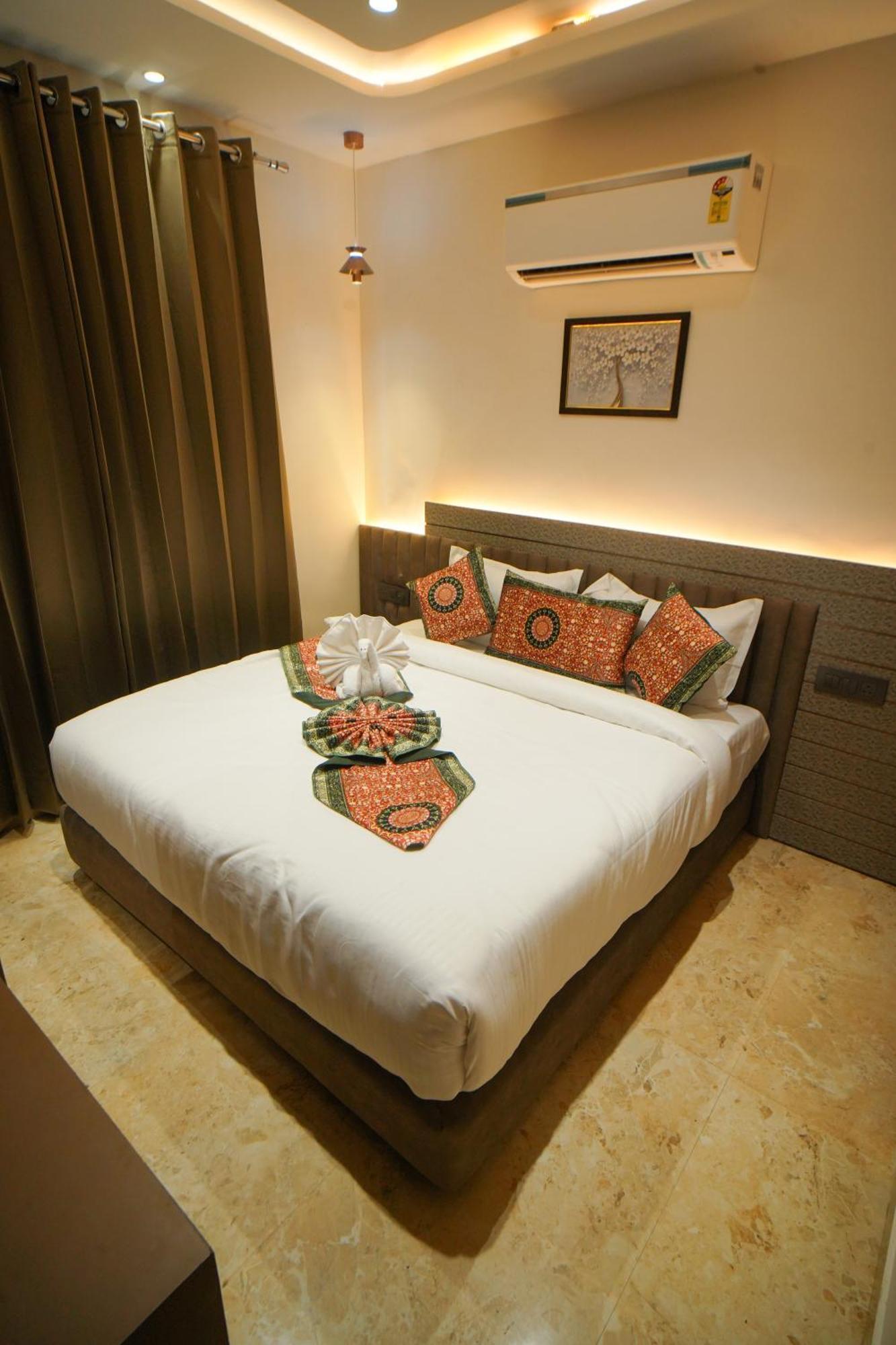Hotel Ammison Inn & Suites Amritsar Exterior photo